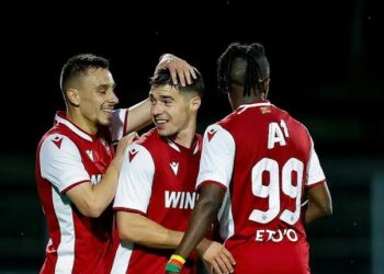 ЦСКА с инициатива за най-младите Ударни вълни заливат младежките спортове: ЦСКА представи инициативата „Бъдеще, ковано“ – но на каква цена?