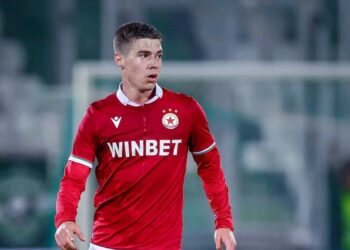 ЦСКА София се страхува да не загуби Станислав Шопов безплатно на фона на интереса на Борнемут