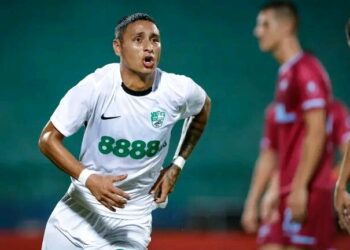 24-годишният аржентинец, който отбеляза 18 гола през сезона на президента Миналия за Беро, беше награден за това, че оцеля в безпрецедентната криза на ЦСКА за…..