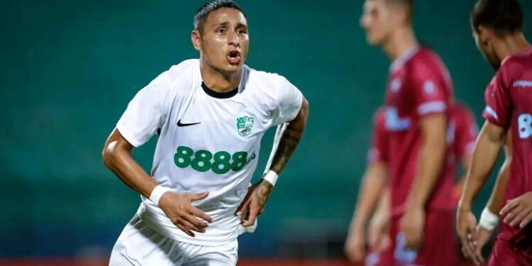 24-годишният аржентинец, който отбеляза 18 гола през сезона на президента Миналия за Беро, беше награден за това, че оцеля в безпрецедентната криза на ЦСКА за…..