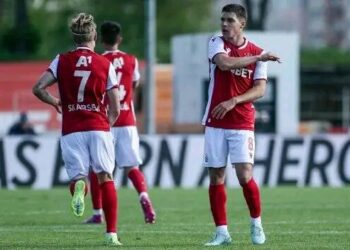 Шокираща новина: Левски помага, ЦСКА атакува трансферния пазар!