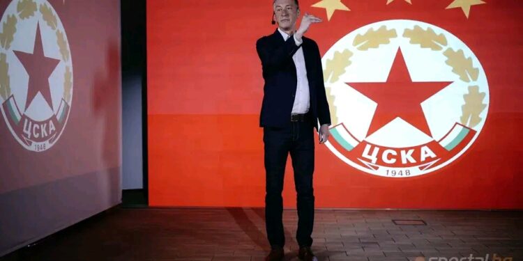 ФК ЦСКА София направи изявление за случващото се в клуба, обясни как е направена селекцията и подкрепи Златков