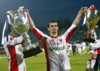 🎉La mulți ani, Cosmin Bărcăuan la 47 de ani!  ⚪️🔴COSMIN BĂRCĂUAN, are două perioade în Ștefan cel Mare, 2002-2004 și 2005-2006, 59 de meciuri jucate și 17….