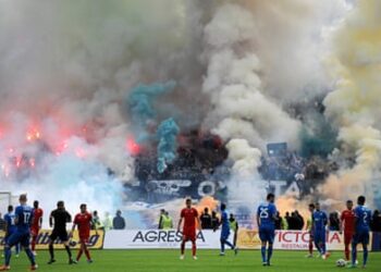 АКТУАЛНО: ЦСКА София беше глобен с 37 500 лева (13 900 британски лири), след като фенове показаха транспарант със свастика по време на домакинската им загуба с 1:0 срещу…