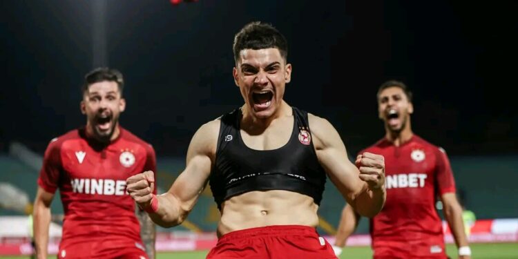 Сърцераздирателна първа победа за ЦСКА София в елита, талантът спаси “червените” с гол в добавената фаза…..