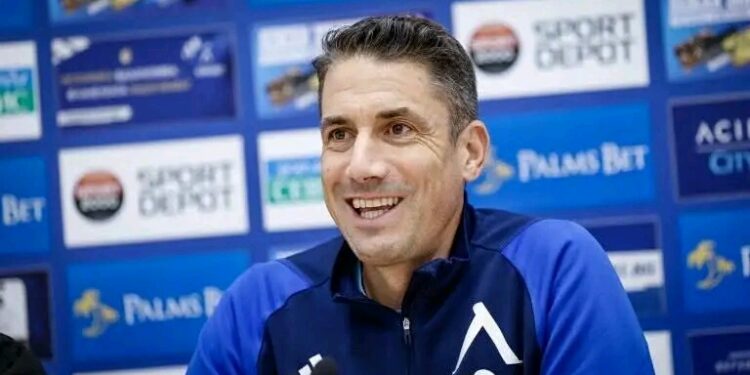 Сини братя и сестри. Вече е ясно за всички, че Левски е най-добрият отбор в KenEfbet лигата. Дон Веласкес изнася футболна лекция с евтин….