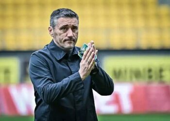 ЦСКА София се свърза с двама български треньори за замяна на Душан Керkez