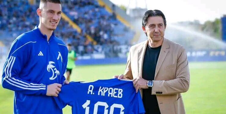 ШОКИРАЩО ЗАВРЪЩАНЕ! Бившият любимец на феновете Адриан Краев забелязан обратно на тренировъчната база на Левски – Какво означава това?!