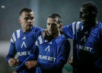 ВСЕКИ ИСКА СИНЬОТО 🔵: НЕК Неймеген следи изкъсо звездата на Левски. Научете повече 👇👇👇…