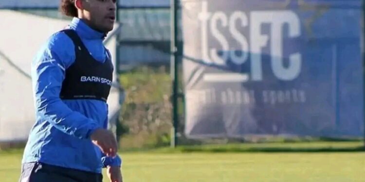 Слухът избухва: Спарта Ротердам отправя шокираща оферта за звезден защитник на Левски София!