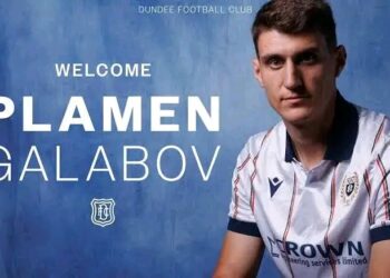 заглавие: Български защитник впечатлява с изявите си в Дънди