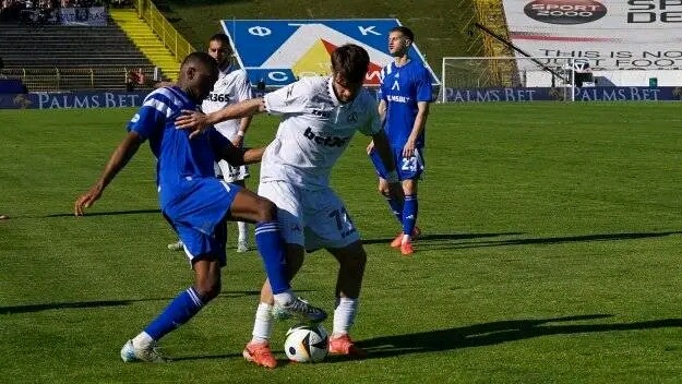 ЦСКА или Левски? Ето какво се случва с бъдещата звезда на нашия футбол