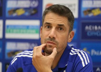 Пълен е със себе си и не слуша!” – Взрив в Левски след загубата! Топ ръководител посочи Веласкес като проблема, а най-шокиращото… вижте подробностите по-долу !👇