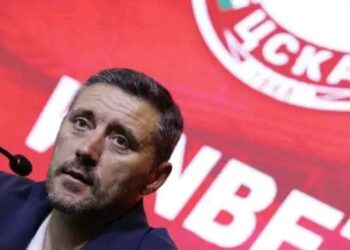 🚨 ОФИЦИАЛНО: Душан Керкез е твърд по отношение на трансфера на Ивелин Попов. В първия пълен трансферен прозорец за Керкез като мениджър, ЦСКА София се готви за ключово лято!