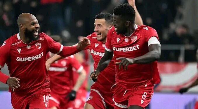 VISUL ÎNTOARCERII ACASĂ: Dennis Politic vrea să revină la Dinamo București și a informat conducerea că își dorește cu ardoare să se întoarcă acasă – la Dinamo București. Conducerea a răspuns la cererea sa: „Vreau să mă întorc acasă; banii nu pot cumpăra fericirea. Mi-e dor de dragostea și sprijinul imens al Câinilor Roșii.”….⤵️⤵️….