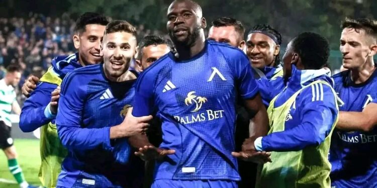 ОТ МАЛИ ДО ИМПРОВИЗИРАН МАЕСТРО: РЕВЪТ НА МУСТАФА САНГАРЕ — „ЛЕВСКИ Е ТИТАН И СМЕ ТУК, ЗА ДА ПОБЕЖДАВАМЕ!“