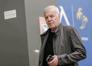 # Нов скандал сред „сините“ фенове – опитаха да свалят знаме в подкрепа на Сираков и Веласкес