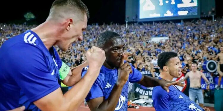 Левски София 🔵 ⚪ Наборът е изправен пред двама ключови играчи, които напускат, а един от подготвените да напуснат ще ви шокира.