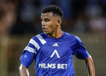 Майкон Когато се срещна с тази млада дама, която татуира лицето си на тялото си, той посочи причините, поради които…Пълни детайли