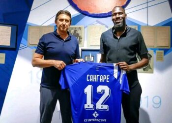 Сангаре покачи головата си сметка и изпревари конкуренцията в Левски за дузпите