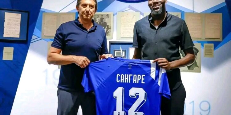 Сангаре покачи головата си сметка и изпревари конкуренцията в Левски за дузпите