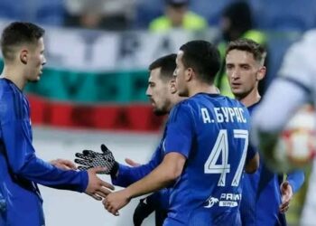 ТРАГИЧНА ВЯРА: Бившият халф на Левски е категоричен – „сините“ ще бъдат по-силни през пролетта, отколкото през есента