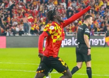 Левски връща Фабиен на Славия и доплаща, за да вземе звездата на „белите“