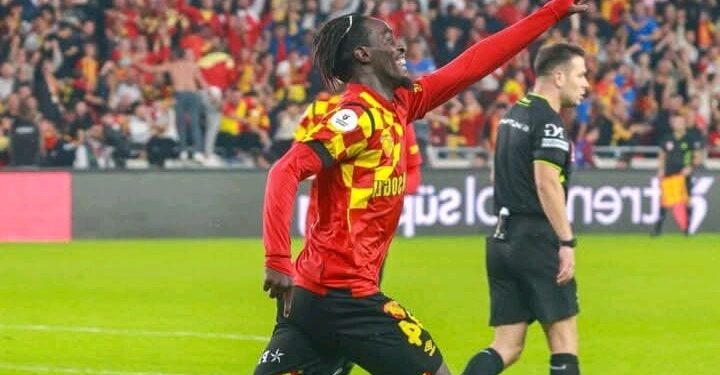 Левски връща Фабиен на Славия и доплаща, за да вземе звездата на „белите“