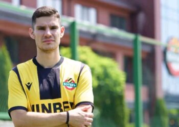 🇧🇬✈️🇷🇴 ПОСЛЕДЕН АКОРД? Румънски ГРАНД атакува ТВЪРД ЗАЩИТНИК на „Ботев“ (Пд) – Продажбата СЕГА ЛИ Е НАЙ-ДОБРИЯТ ХОД? 🛡️