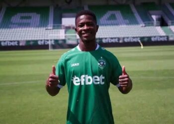 ЦСКА София достигна споразумение със супер полузащитника Агуибо Камара за януари