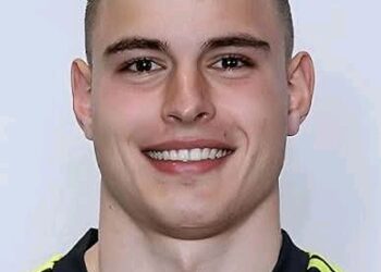 Награждаваният вратар Светослав Вуцов обсипа с похвали съотборниците си от Левски и ясно заяви, че няма намерение да напуска клуба, подчертавайки, че сърцето и бъдещето му остават здраво свързани с отбора, защото…