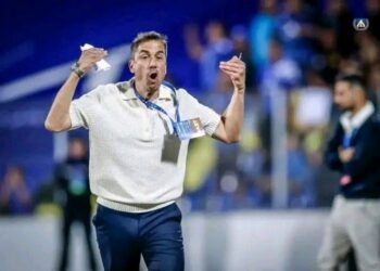 Испания е във възторг: Това, което Хулио Веласкес направи с Левски, е определяно като „брутално“, защото…