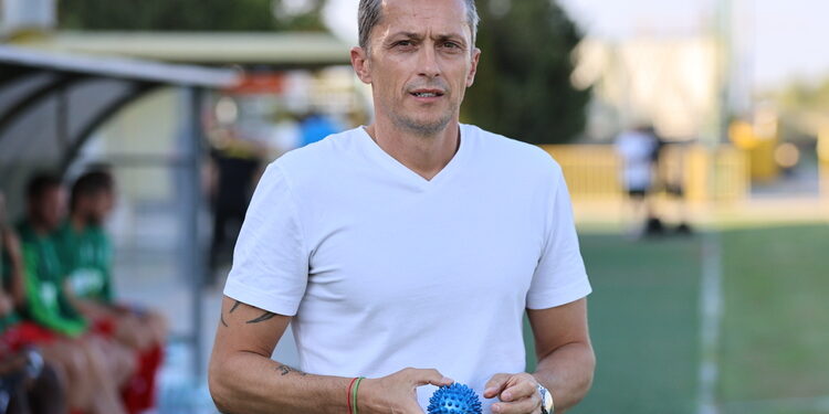 Христо Янев ще подаде оставка като треньор на ЦСКА (София) само дни след назначаването му по взаимно съгласие.