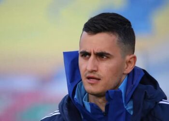 ЖЕЛЕЗНИЯТ ЧОВЕК! ГЕОРГИ КОСТАДИНОВ ПОСТАВИ НОВ КЛУБЕН РЕКОРД ЗА ПОСЛЕДОВАТЕЛНИ ИЗИГРАНИ МИНУТИ — Той Е Нерушимият Двигател в Халфовата Линия на Левски!