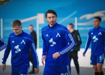 Левски отново е в напрегнати преговори, тъй като клубът се опитва да задържи един от най-важните си титуляри.