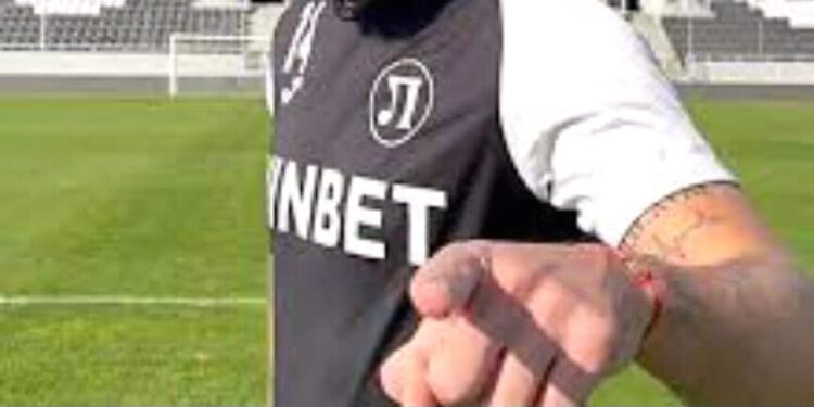 Собственикът на Левски е позволил на водещ играч да подпише рекламен договор с компания в ……