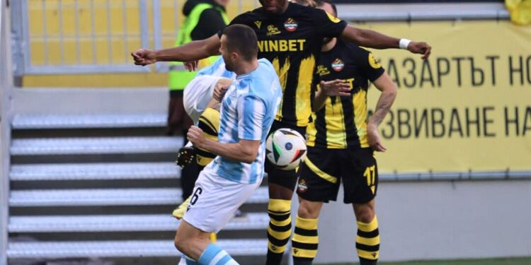 Това никога не се е случвало у нас! Днес на „Колежа“ двама един срещу друг с близо 1000 мача!