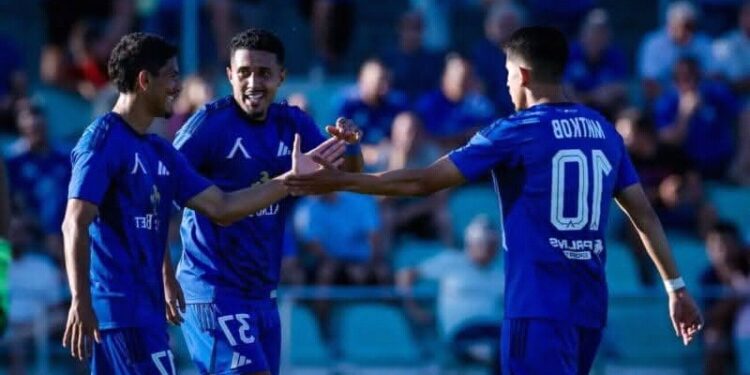 Хулио Валекес съобщава шокираща новина за провалилите се играчи на Левски…