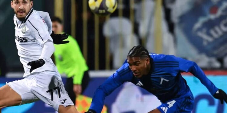 💸 НОВ УДАР ПО „ГЕРЕНА“! БФС осъди 🔵 „Левски“ да плати СОЛЕНА СМЕТКА на „Славия“ за потрошения стадион!