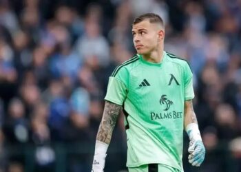 Шокираща раздяла: Футболен клуб Левски уволнява звезден играч с неочаквано прекратяване на договора!