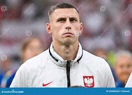 Българският национал Якуб Пьотровски се предлага на Левски (София), тъй като иска да се пенсионира в България.