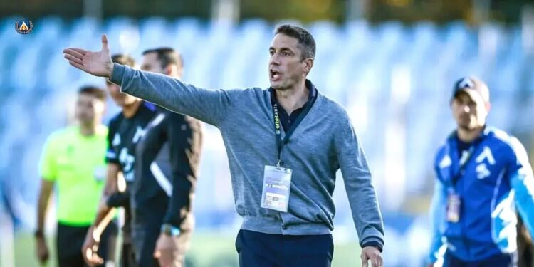 Феновете на Левски изпратиха Дон Хулио със скандирания от Кърджали