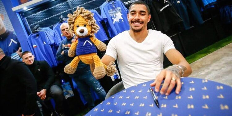 БОМБА! Левски връща бразилската звезда Уелтън?! Феновете в екстаз!