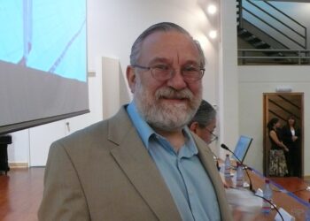 „ЧЕРВЕНАТА РЕВОЛЮЦИЯ: Милиардерът Валтер Папазки превзе трона – ЦСКА се готви за световна доминация!“