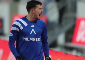 Трансферна лудост: Водещите клубове се борят за звезден играч в преговори с високи залози!