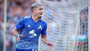 Издадена е заповед за арест на 12 футболисти, длъжностни лица и съдии