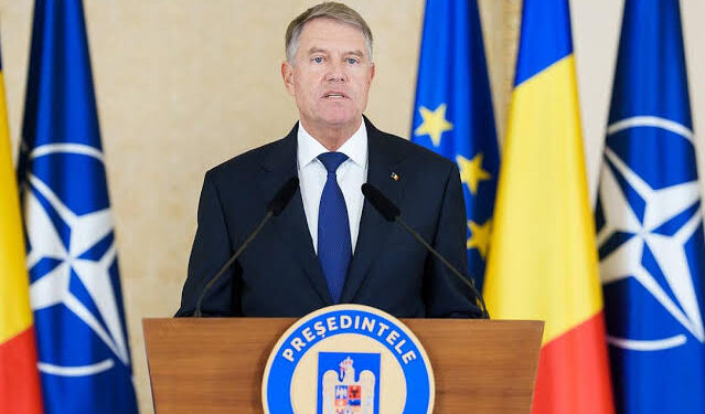 Președintele României demisionează în urma presiunilor de impeachment cauzate de…