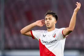 „ВЪРНАХ СЕ!“ Ангел Лясков обявява война на съперниците на Левски с шокиращо обещание да „се бори за клуба“