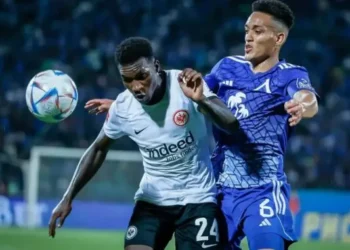 Футболен Шок Звезда на Левски Тайно Се Съгласява на Сделка с Вечния Съперник ЦСКА