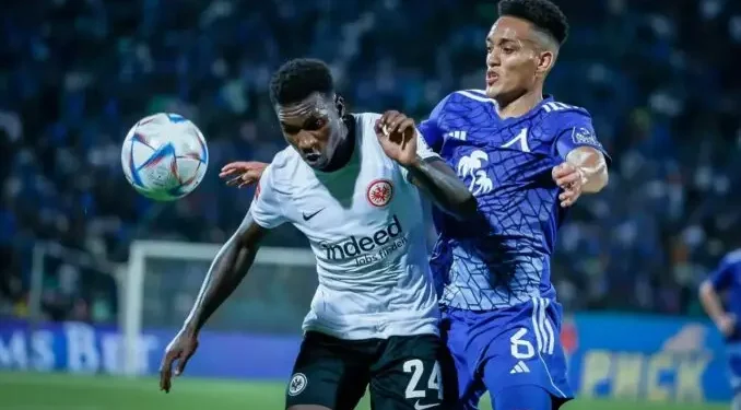 Футболен Шок Звезда на Левски Тайно Се Съгласява на Сделка с Вечния Съперник ЦСКА